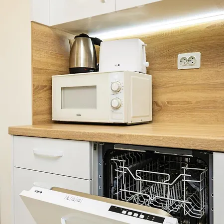 Park Flat Near To Medical *