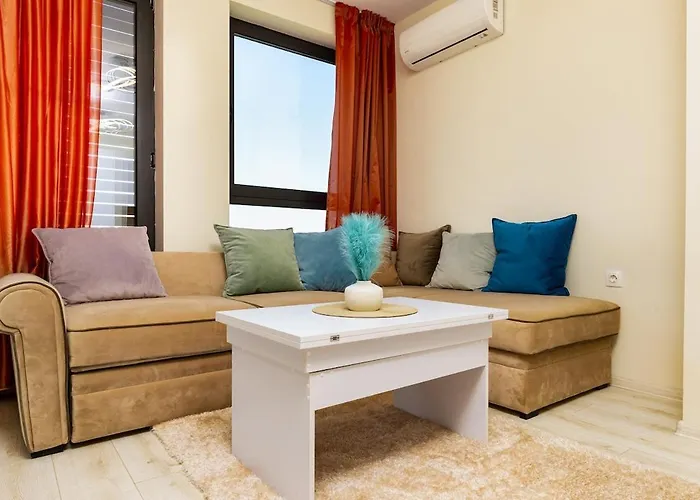 Park Flat Near To Medical *