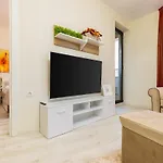 Park Flat Near To Medical 아파트 *