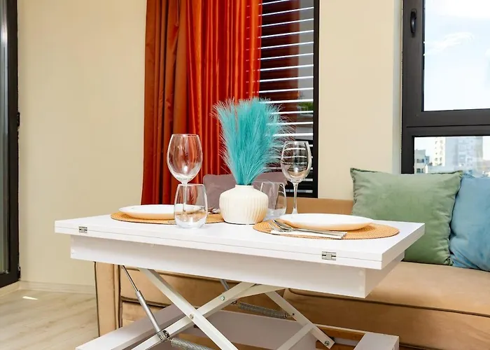 Park Flat Near To Medical *